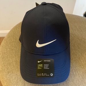 Nike blue women’s baseball hat